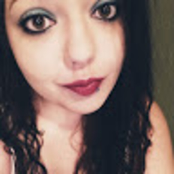 Meet your Posher, Shayla - Picture 1 of 1